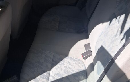 Nissan Almera, 2001 год, 130 000 рублей, 8 фотография