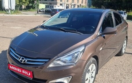 Hyundai Solaris II рестайлинг, 2015 год, 825 000 рублей, 4 фотография