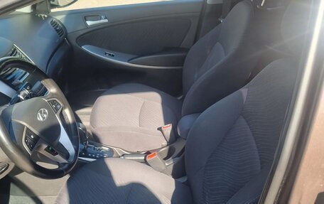 Hyundai Solaris II рестайлинг, 2015 год, 825 000 рублей, 11 фотография
