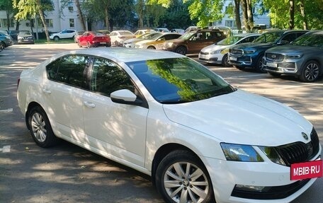 Skoda Octavia, 2018 год, 1 890 000 рублей, 4 фотография