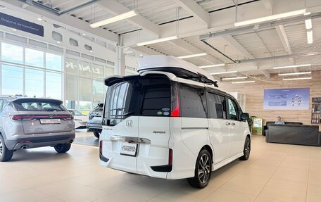 Honda Stepwgn IV, 2015 год, 2 099 000 рублей, 6 фотография