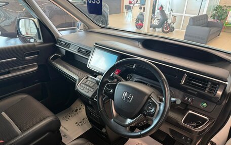 Honda Stepwgn IV, 2015 год, 2 099 000 рублей, 11 фотография