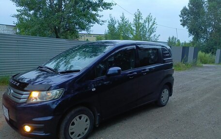 Honda Freed I, 2010 год, 1 100 000 рублей, 4 фотография