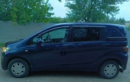 Honda Freed I, 2010 год, 1 100 000 рублей, 5 фотография