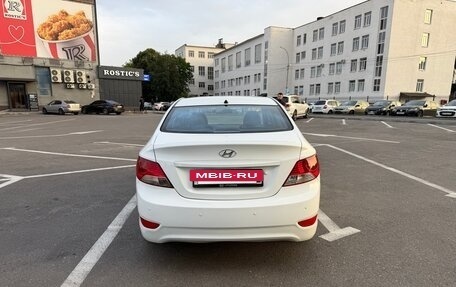 Hyundai Solaris II рестайлинг, 2013 год, 779 000 рублей, 11 фотография