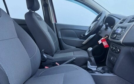 Renault Logan II, 2019 год, 870 000 рублей, 10 фотография