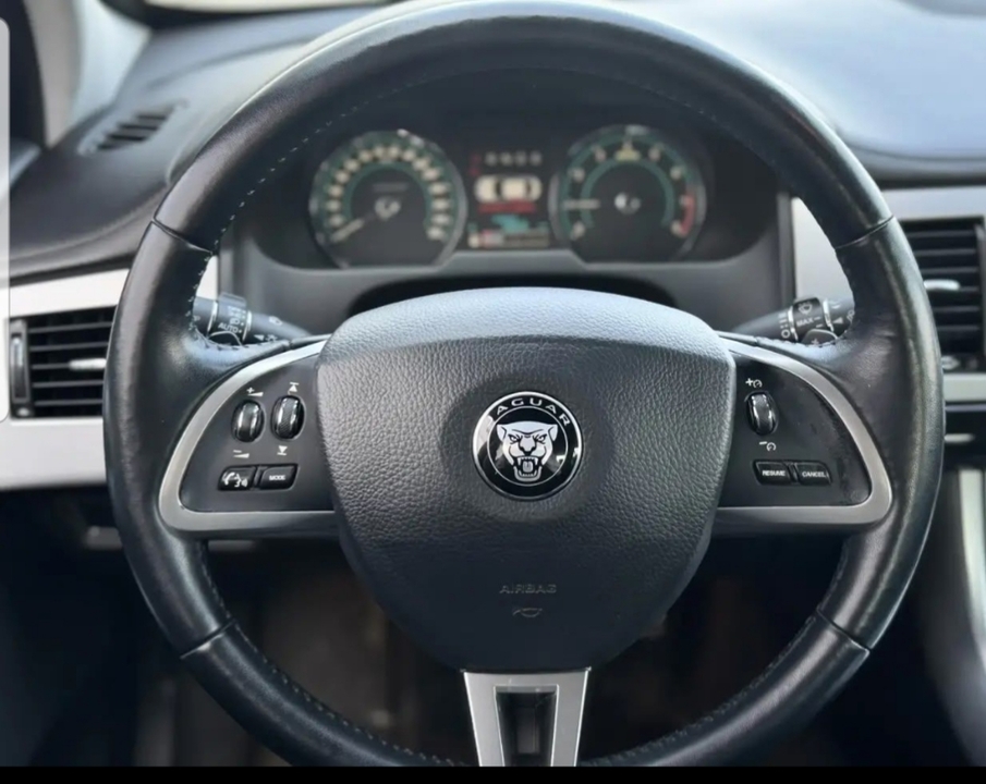 Jaguar XF I рестайлинг, 2014 год, 1 350 000 рублей, 3 фотография