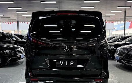 Mercedes-Benz Vito, 2023 год, 4 980 000 рублей, 6 фотография