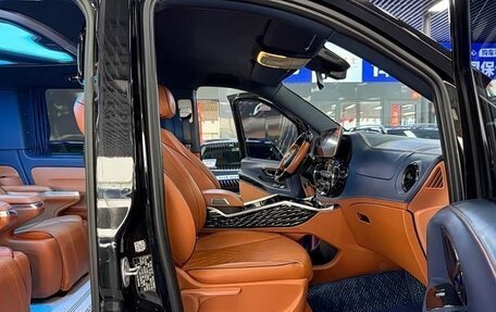 Mercedes-Benz Vito, 2023 год, 4 980 000 рублей, 11 фотография