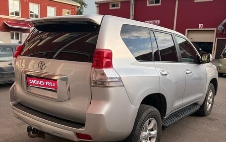 Toyota Land Cruiser Prado 150 рестайлинг 2, 2011 год, 2 750 000 рублей, 7 фотография