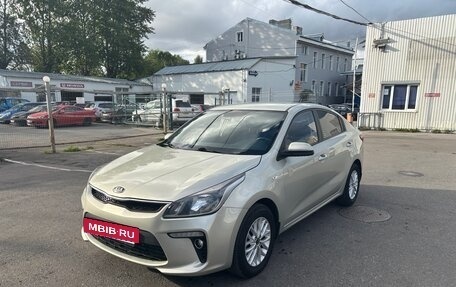 KIA Rio IV, 2018 год, 955 000 рублей, 4 фотография