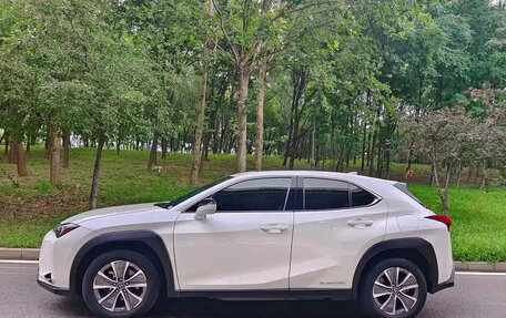 Lexus UX I, 2023 год, 2 490 000 рублей, 4 фотография