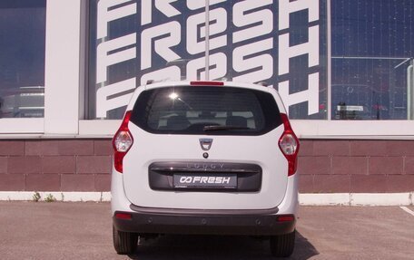 Dacia Lodgy, 2021 год, 1 590 000 рублей, 4 фотография