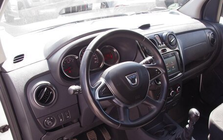 Dacia Lodgy, 2021 год, 1 590 000 рублей, 6 фотография