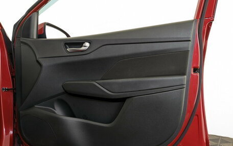 Hyundai Solaris II рестайлинг, 2021 год, 1 650 000 рублей, 24 фотография