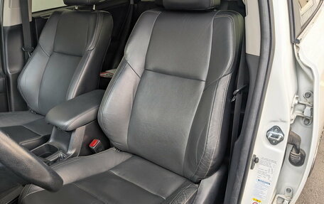 Toyota RAV4, 2014 год, 2 500 000 рублей, 2 фотография