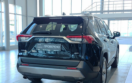 Toyota RAV4, 2020 год, 3 076 000 рублей, 9 фотография