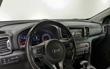 KIA Sportage IV рестайлинг, 2018 год, 1 890 000 рублей, 13 фотография