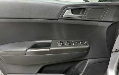 KIA Sportage IV рестайлинг, 2018 год, 1 890 000 рублей, 11 фотография