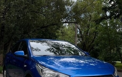 Hyundai Solaris II рестайлинг, 2017 год, 1 310 000 рублей, 1 фотография