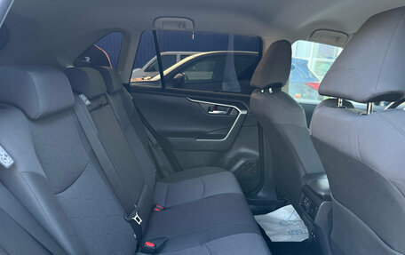 Toyota RAV4, 2020 год, 3 170 000 рублей, 12 фотография
