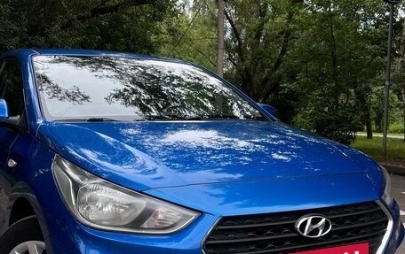 Hyundai Solaris II рестайлинг, 2017 год, 1 310 000 рублей, 3 фотография