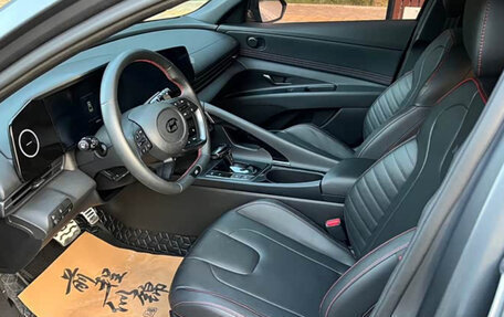 Hyundai Elantra, 2024 год, 2 080 000 рублей, 9 фотография