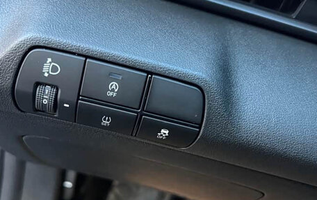Hyundai Elantra, 2024 год, 2 080 000 рублей, 13 фотография