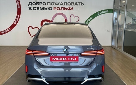 BMW 5 серия, 2024 год, 6 600 000 рублей, 6 фотография