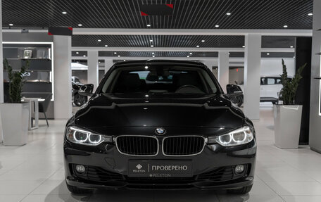 BMW 3 серия, 2015 год, 2 200 000 рублей, 3 фотография