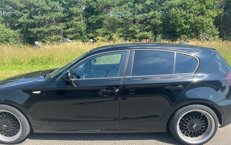 BMW 1 серия, 2011 год, 1 050 000 рублей, 2 фотография