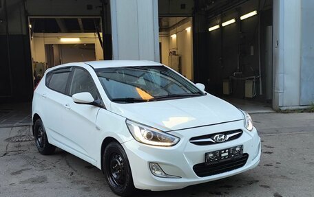 Hyundai Solaris II рестайлинг, 2013 год, 705 000 рублей, 1 фотография