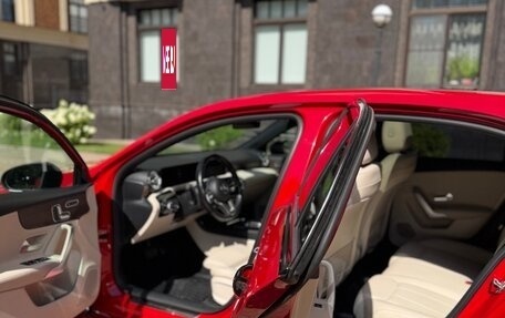 Mercedes-Benz A-Класс, 2019 год, 2 777 777 рублей, 18 фотография