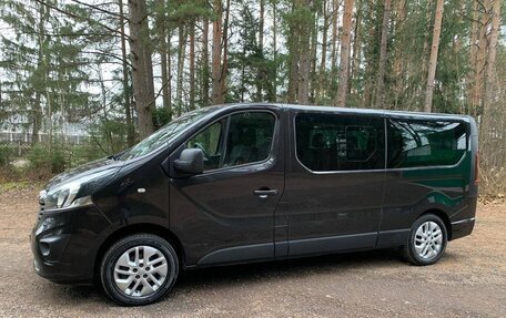 Opel Vivaro B, 2015 год, 1 950 000 рублей, 3 фотография