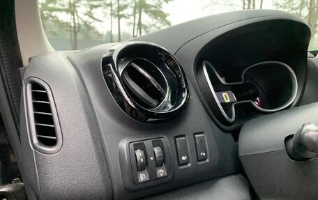 Opel Vivaro B, 2015 год, 1 950 000 рублей, 4 фотография