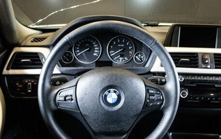 BMW 3 серия, 2016 год, 1 525 000 рублей, 6 фотография