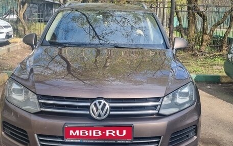 Volkswagen Touareg III, 2011 год, 1 800 000 рублей, 1 фотография