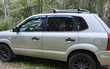 Hyundai Tucson III, 2007 год, 670 000 рублей, 3 фотография