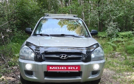 Hyundai Tucson III, 2007 год, 670 000 рублей, 2 фотография