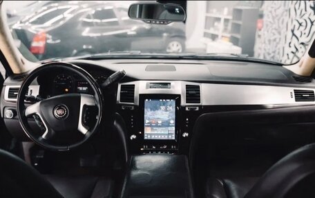 Cadillac Escalade III, 2006 год, 1 820 000 рублей, 5 фотография