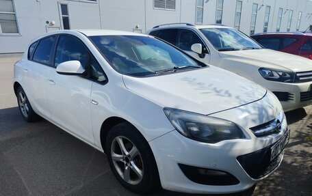 Opel Astra J, 2014 год, 699 000 рублей, 2 фотография