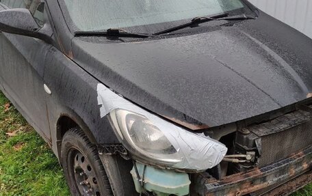 Hyundai Solaris II рестайлинг, 2012 год, 150 000 рублей, 12 фотография