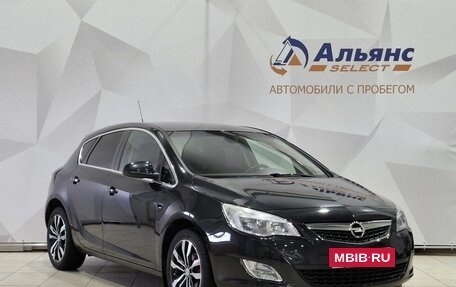 Opel Astra J, 2011 год, 670 000 рублей, 1 фотография