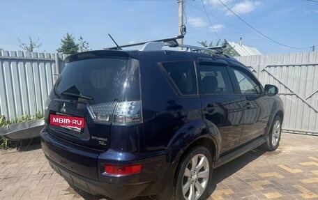 Mitsubishi Outlander III рестайлинг 3, 2010 год, 970 000 рублей, 4 фотография