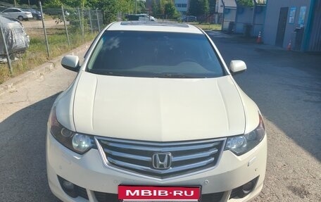 Honda Accord VIII рестайлинг, 2010 год, 980 000 рублей, 3 фотография