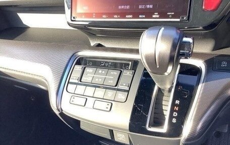 Honda Stepwgn IV, 2021 год, 1 900 000 рублей, 9 фотография