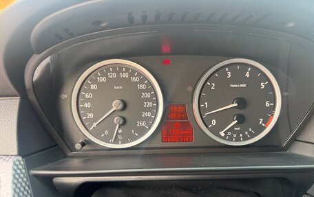 BMW 5 серия, 2004 год, 820 000 рублей, 8 фотография