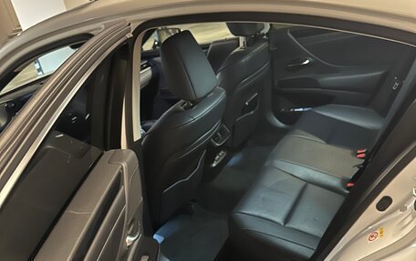 Lexus ES VII, 2019 год, 3 299 999 рублей, 9 фотография