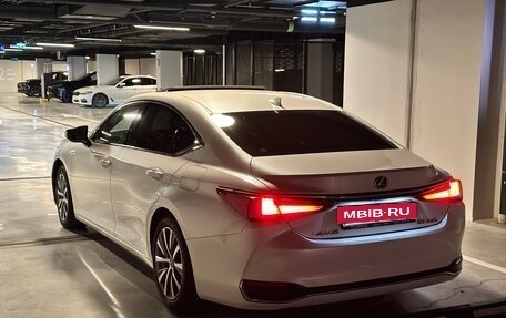 Lexus ES VII, 2019 год, 3 299 999 рублей, 6 фотография