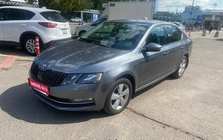 Skoda Octavia, 2018 год, 1 850 000 рублей, 2 фотография